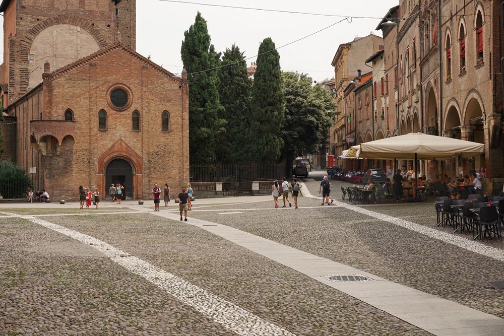 La Piazza Santo Stefano, Bologne