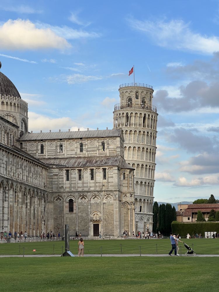 La tour penchée de Pise, campanile du Duomo