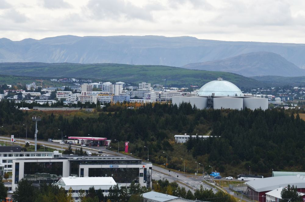La coupole de Perlan vue depuis Hallgrímskirkja
